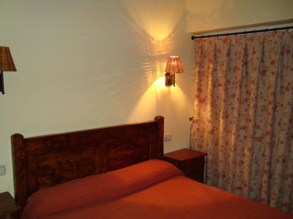 Hotel Charle ฮากา ภายนอก รูปภาพ