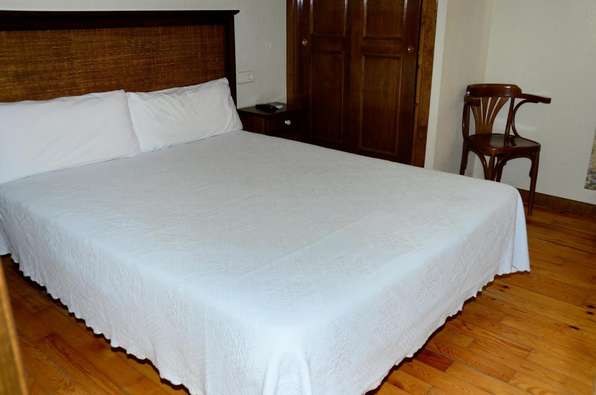Hotel Charle ฮากา ห้อง รูปภาพ